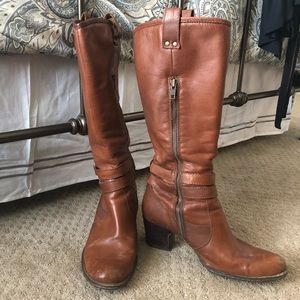 Born Brown Leather Boots
